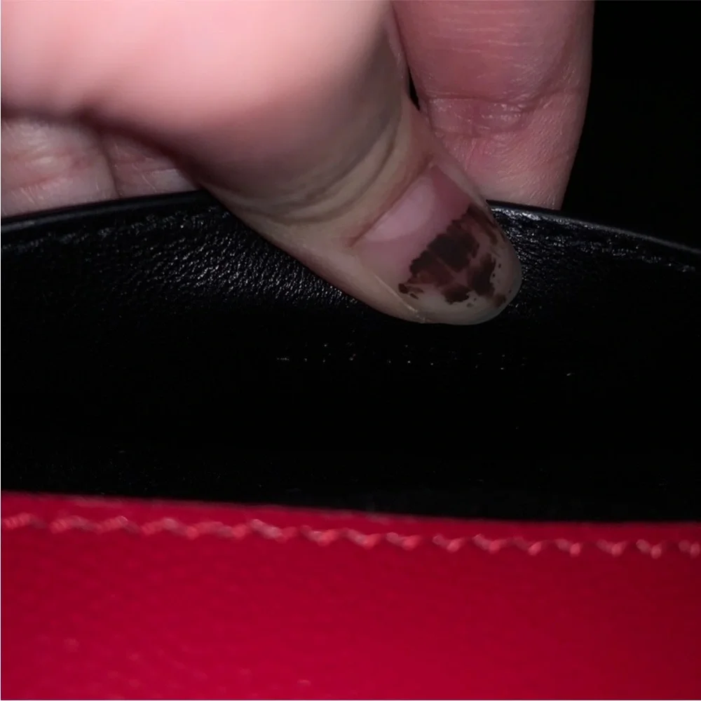 Yves Saint Laurent YSL Kate Medium Crossbody Bag in Red - Picture 8 of 10